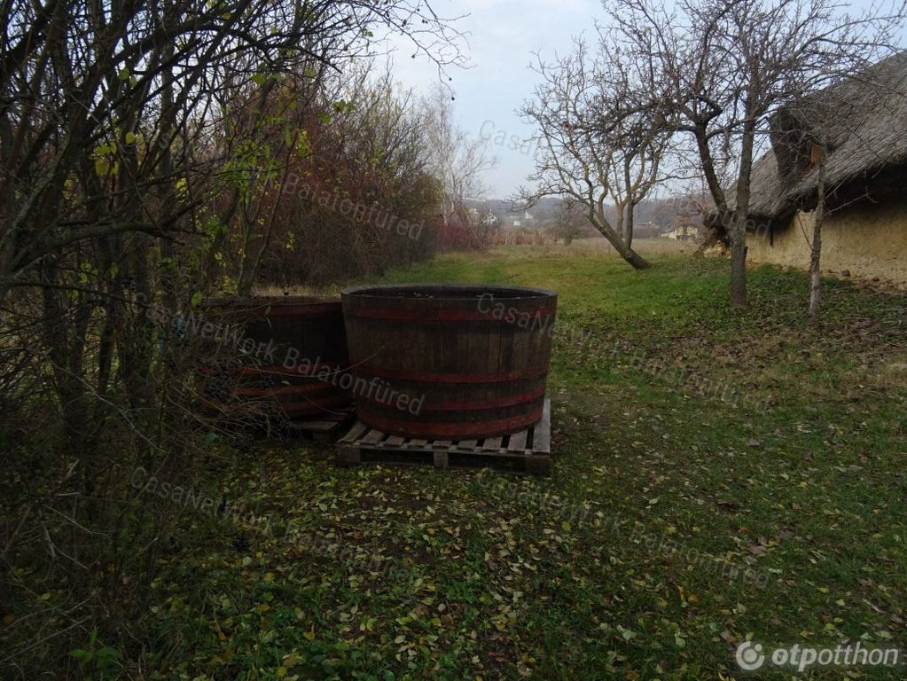 Balatonudvari Szőlős Kertjében Pince-Présház, Eladó egyéb ...